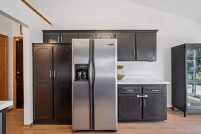 8724 Loch Lomond Boulevard, Brooklyn Park, MN 55443 - Photo 13