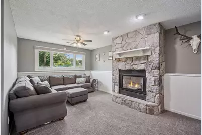 8724 Loch Lomond Boulevard, Brooklyn Park, MN 55443 - Photo 23