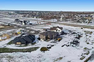 6490 Selkirk Dr S, Fargo, ND 58104 - Photo 77