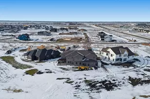 6490 Selkirk Dr S, Fargo, ND 58104 - Photo 81