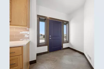 6490 Selkirk Drive S, Fargo, ND 58104 - Photo 3