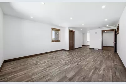 6490 Selkirk Drive S, Fargo, ND 58104 - Photo 47
