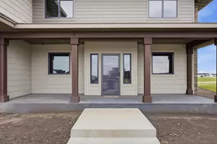 6490 Selkirk Dr S, Fargo, ND 58104 - Photo 3