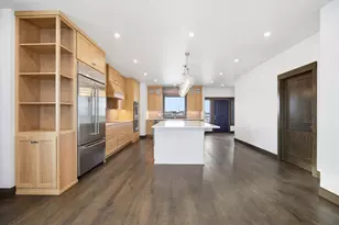 6490 Selkirk Dr S, Fargo, ND 58104 - Photo 7