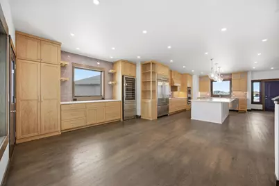 6490 Selkirk Drive S, Fargo, ND 58104 - Photo 11
