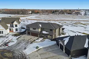 6490 Selkirk Dr S, Fargo, ND 58104 - Photo 77