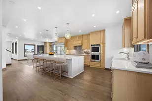 6490 Selkirk Dr S, Fargo, ND 58104 - Photo 5