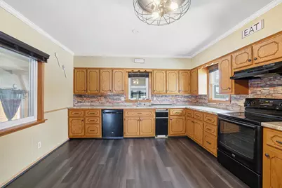 627 S Litchfield Avenue, Litchfield, MN 55355 - Photo 3