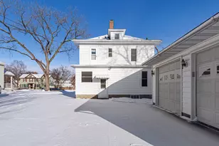 615 5th St NW, Faribault, MN 55021 - Photo 3