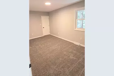 114 Louisiana Avenue W, Gilbert, MN 55741 - Photo 7