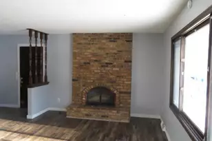 1900 Manor Dr, Burnsville, MN 55337 - Photo 5