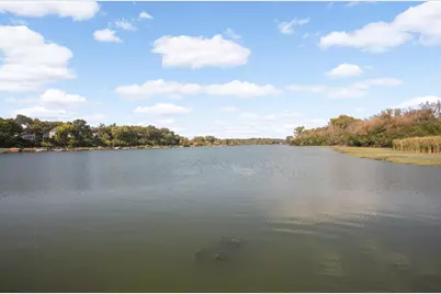 1304 W Medicine Lake Drive #202, Plymouth, MN 55441 - Photo 3