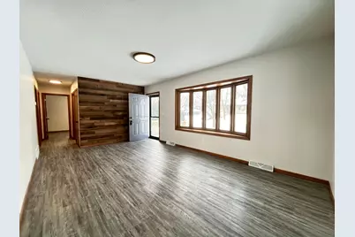 926 N Aurdal Avenue, Fergus Falls, MN 56537 - Photo 7