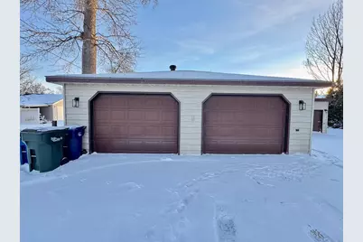 926 N Aurdal Avenue, Fergus Falls, MN 56537 - Photo 3