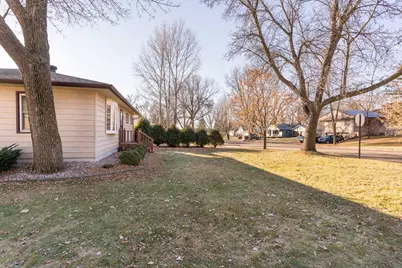 926 N Aurdal Avenue, Fergus Falls, MN 56537 - Photo 43