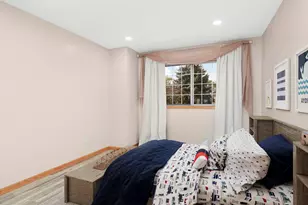 10935 Oregon Ave S, Bloomington, MN 55438 - Photo 15