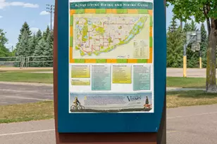 10935 Oregon Ave S, Bloomington, MN 55438 - Photo 33