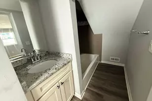 941 Cypress St, Saint Paul, MN 55106 - Photo 7