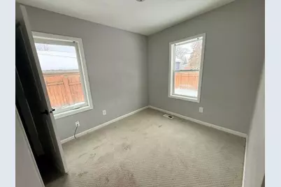 941 Cypress Street, Saint Paul, MN 55106 - Photo 5