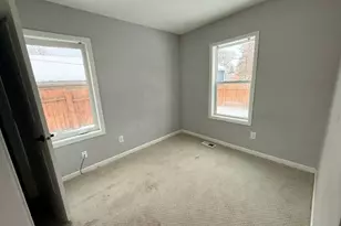 941 Cypress St, Saint Paul, MN 55106 - Photo 5