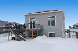 413 Hampton Dr W, Moorhead, MN 56560 - Photo 3