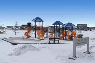 413 Hampton Dr W, Moorhead, MN 56560 - Photo 49