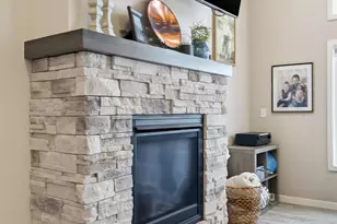 413 Hampton Dr W, Moorhead, MN 56560 - Photo 13