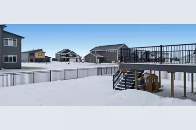 413 Hampton Drive W, Moorhead, MN 56560 - Photo 43