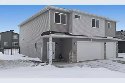 413 Hampton Drive W, Moorhead, MN 56560 - Photo 5