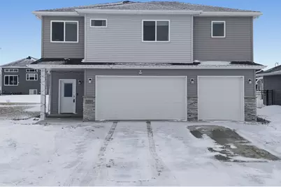 413 Hampton Drive W, Moorhead, MN 56560 - Photo 1