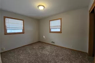 7236 Harold Ave, Golden Valley, MN 55427 - Photo 11