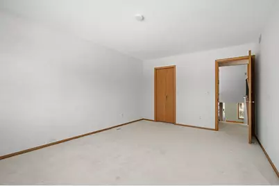 6733 W 82nd Street, Bloomington, MN 55438 - Photo 15