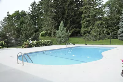 6733 W 82nd Street, Bloomington, MN 55438 - Photo 31