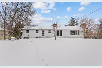 3840 Leslee Curve, Chanhassen, MN 55331 - Photo 29