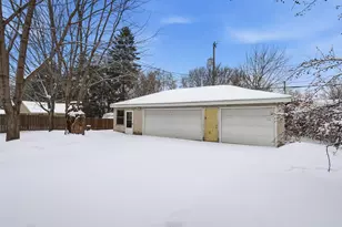 1981 Minnehaha Ave E, Saint Paul, MN 55119 - Photo 27