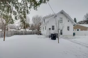 914 2nd St S, Moorhead, MN 56560 - Photo 43