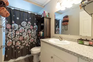 1651 4th St E, Saint Paul, MN 55106 - Photo 11