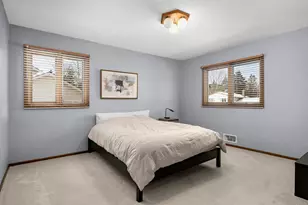 7501 W 100th St, Bloomington, MN 55438 - Photo 9