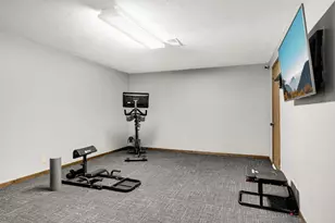 7501 W 100th St, Bloomington, MN 55438 - Photo 15