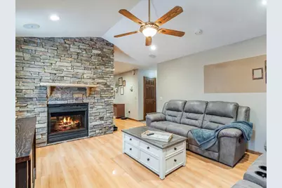 229 Wisconsin Avenue SW, Staples, MN 56479 - Photo 1