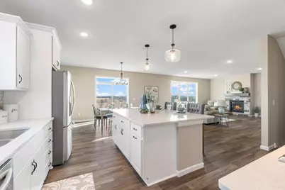 904 Pine Vale Avenue, Somerset, WI 54025 - Photo 7