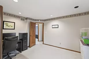 8593 Coachmans Ln, Eden Prairie, MN 55347 - Photo 21