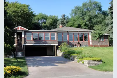 318 McCarrons Boulevard S, Roseville, MN 55113 - Photo 1