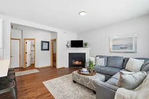 4151 Red Oak Ln, Excelsior, MN 55331 - Photo 9