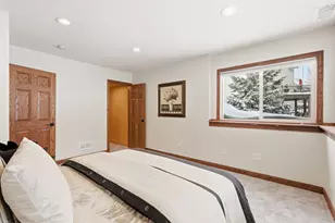 4151 Red Oak Ln, Excelsior, MN 55331 - Photo 39