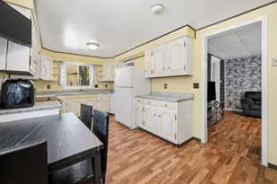 406 E Ciro St, Truman, MN 56088 - Photo 11