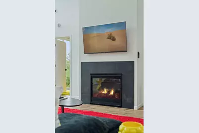 1013 Gardner Street, Wayzata, MN 55391 - Photo 9