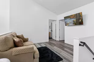 1021 Gardner St E, Wayzata, MN 55391 - Photo 39