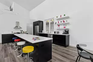 1021 Gardner St E, Wayzata, MN 55391 - Photo 17