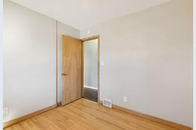 3821 York Avenue N, Robbinsdale, MN 55422 - Photo 15